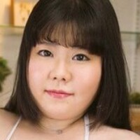 히메노 모모나